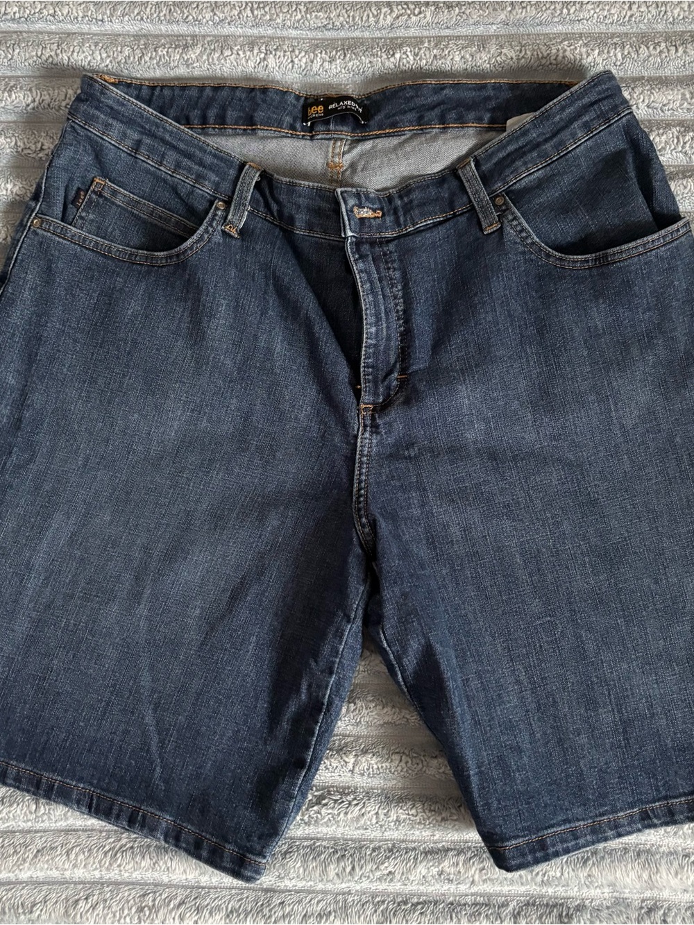 Lee Women's Blue Denim Jean Shorts - Mid Wash 5-Pocket